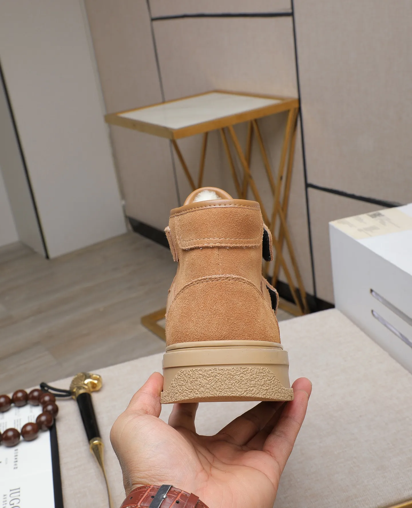 Men's shoes 💰600 IUGGI new retro presbyopia men's shoes, casual and versatile, full of high-end sense, fashionable, luxury and personalized style, joint style, retro presbyopia factor, full of handsome style, first layer suede cowhide, wool lining, rubber outsole, light and non-slip size: 39-44